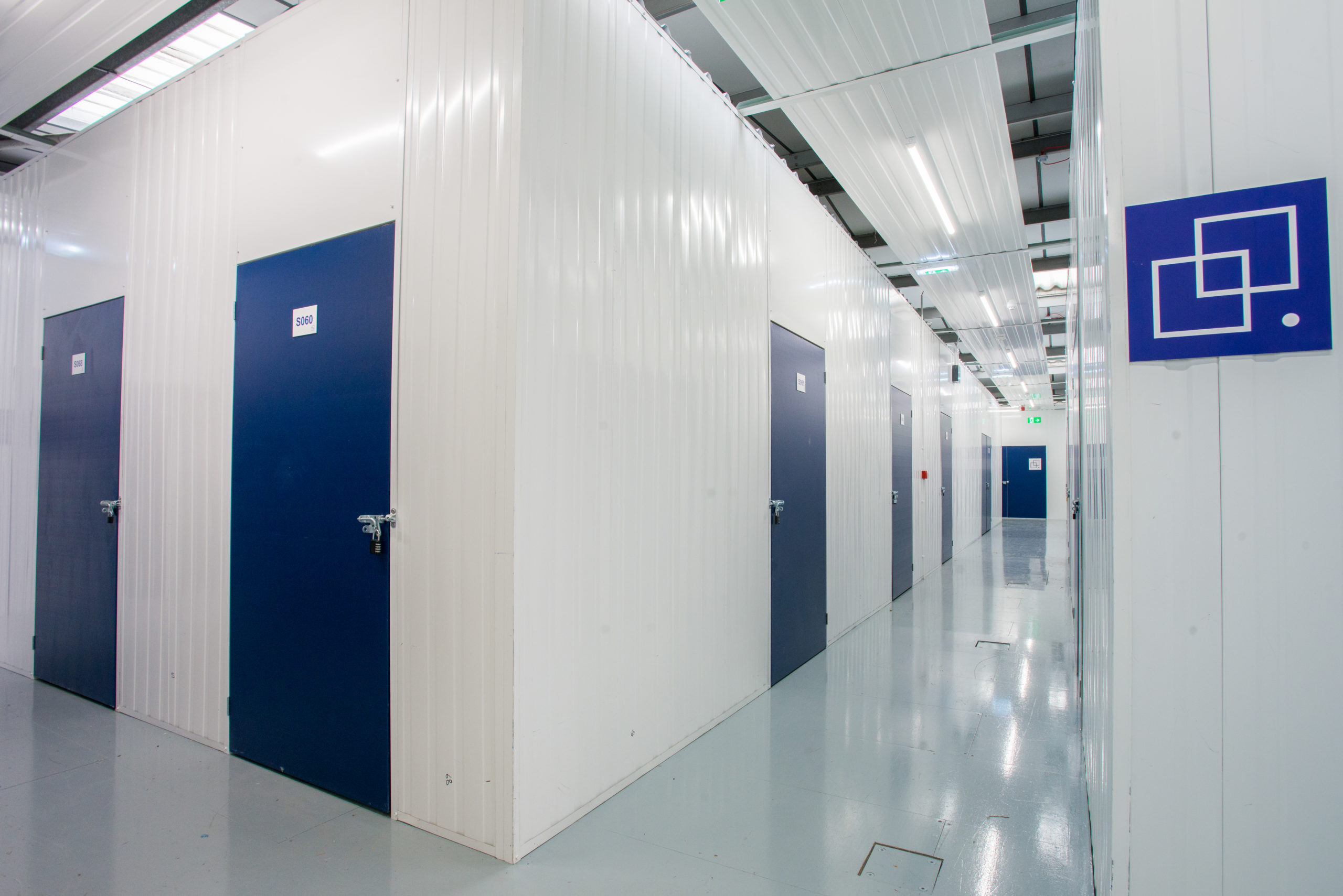 Cinch Self Storage Bicester - By Aimee Kirkham, Oxford-Photography